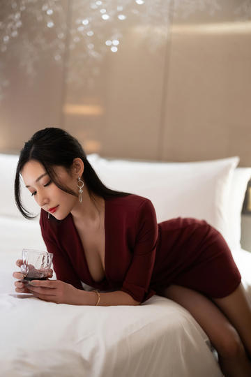 欧美日韩国产探花一区二区