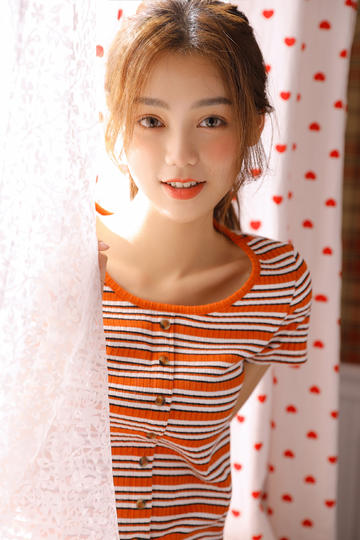 艹美女国产在线